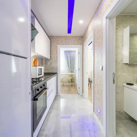 Modern And Central Duplex Near Beach In
